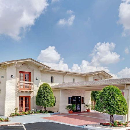 Travelodge By Wyndham North Richland Hills/Dallas/Ft Worth エクステリア 写真